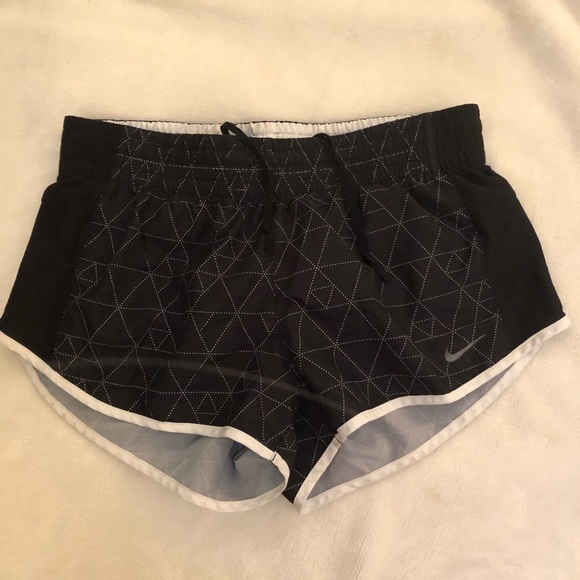 Nike Running Shorts - Picture 3 of 3